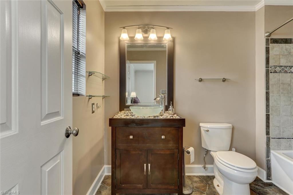 737 Morgan Road Eden, NC 27288 - Photo 10 of 18 Gallery Image 10