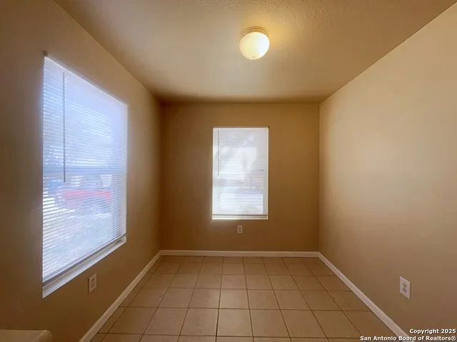 $1,095 | 8025 Maverick Climb, San Antonio, TX 78250