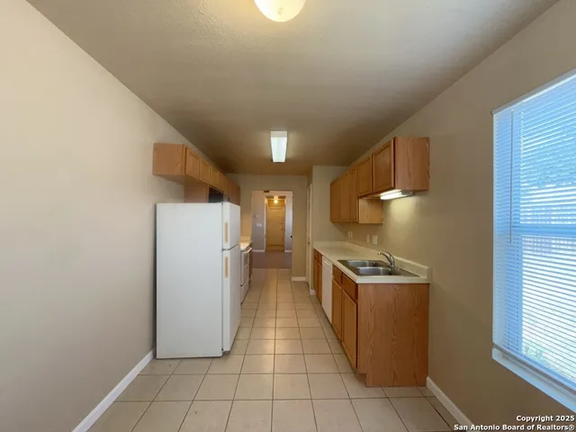 $1,095 | 8025 Maverick Climb, San Antonio, TX 78250