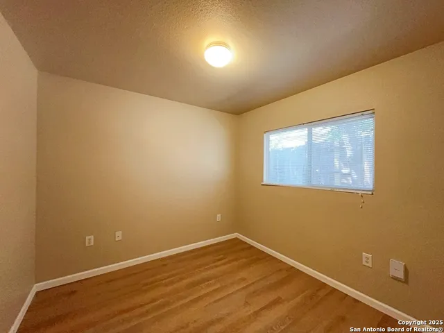 $1,095 | 8025 Maverick Climb, San Antonio, TX 78250