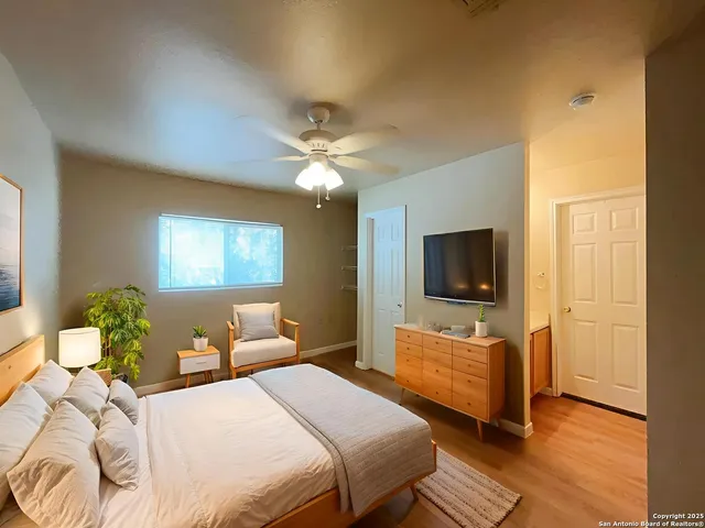 $1,095 | 8025 Maverick Climb, San Antonio, TX 78250