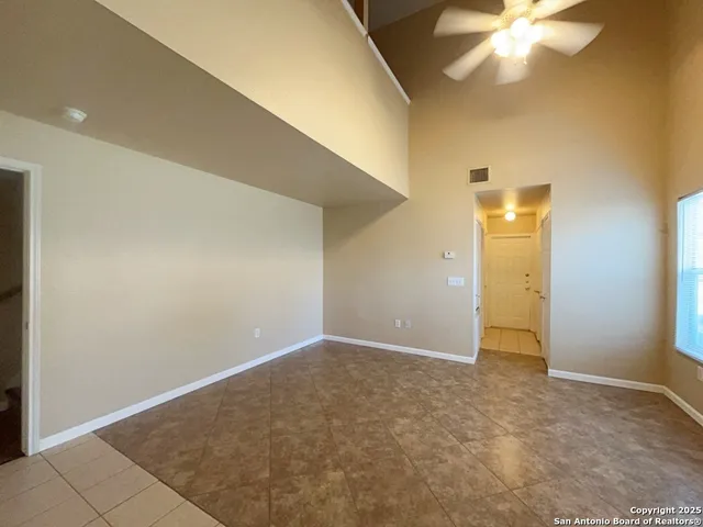 $1,095 | 8025 Maverick Climb, San Antonio, TX 78250