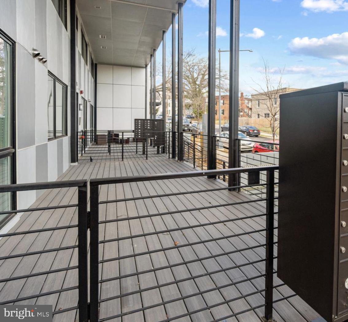 820 18th Street Northeast, Unit 102 Washington, DC 20002 - Photo 7 of 17 a bathroom with a shower