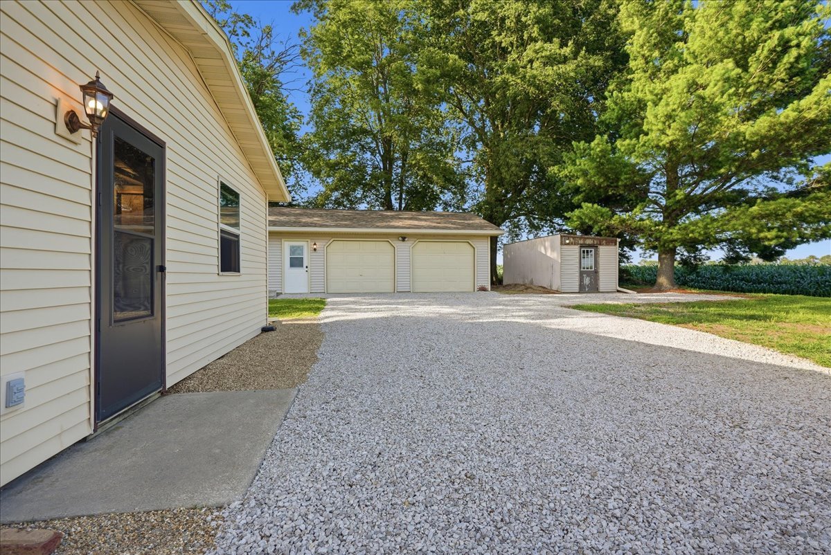 1021 Rodeo Road McLean, IL 61754 - Photo 45 of 61