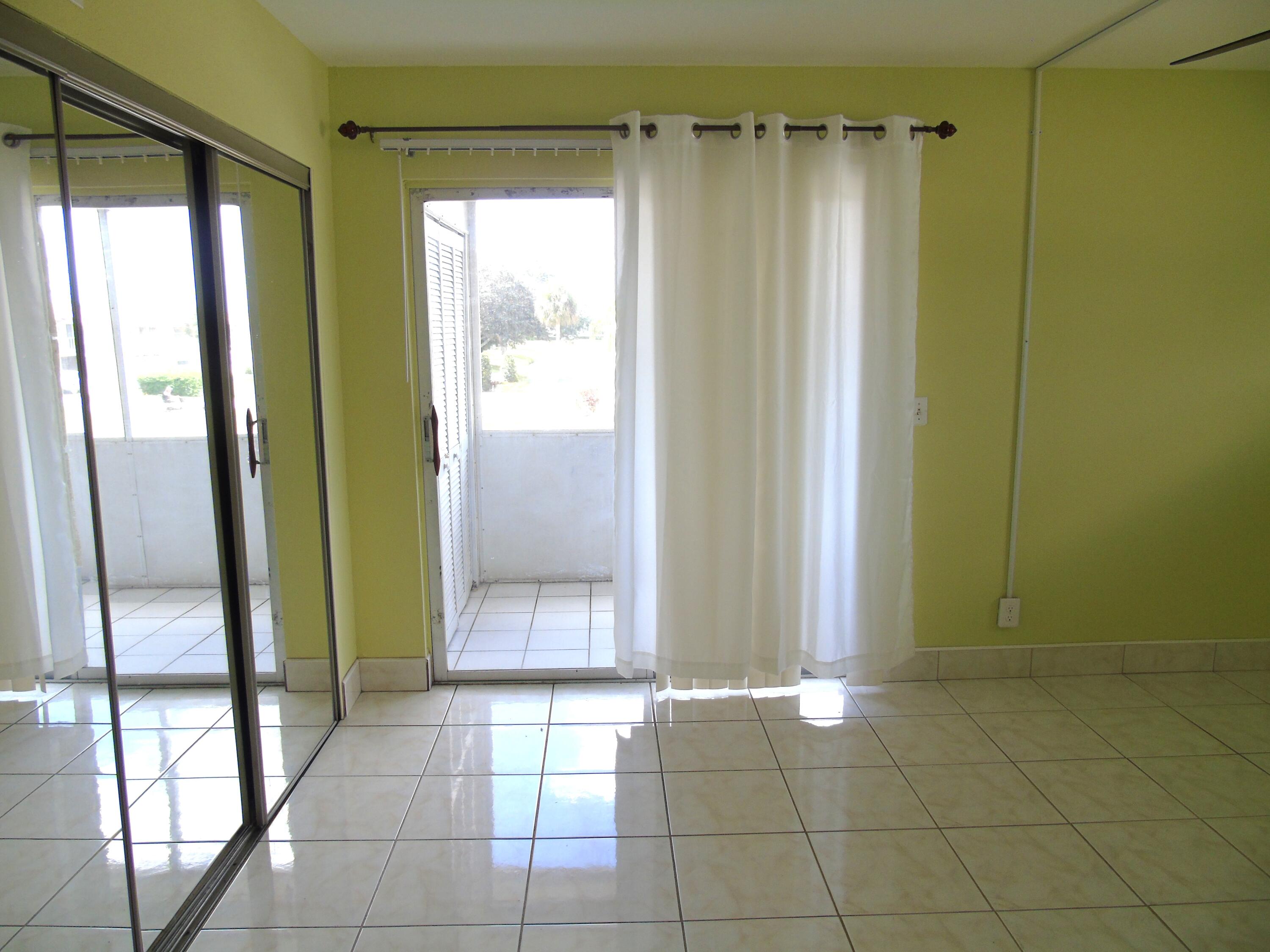 375 Tuscany Lane Delray Beach, FL 33446 - Photo 13 of 38 DSC04471 2