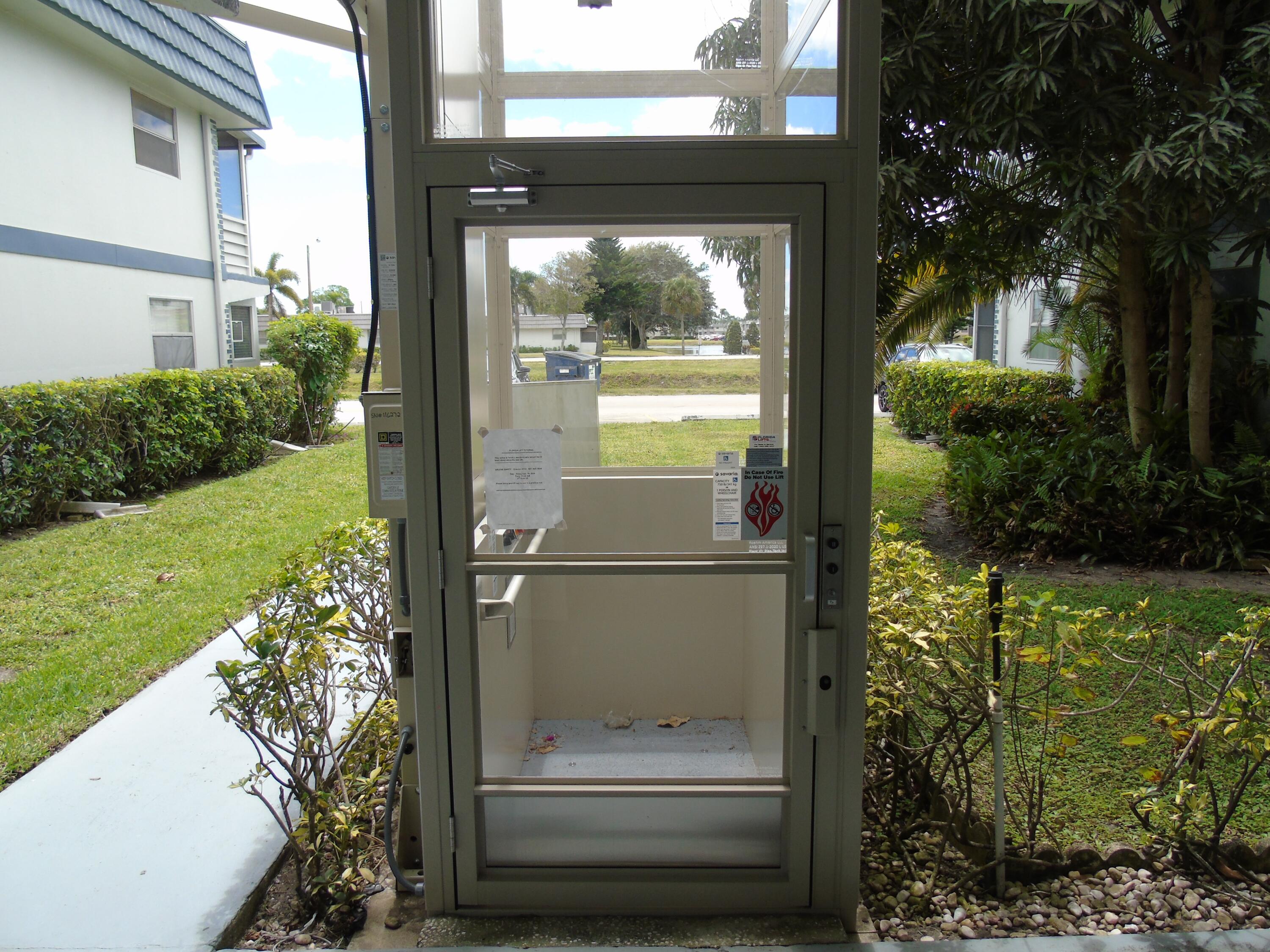 375 Tuscany Lane Delray Beach, FL 33446 - Photo 27 of 38 DSC04442