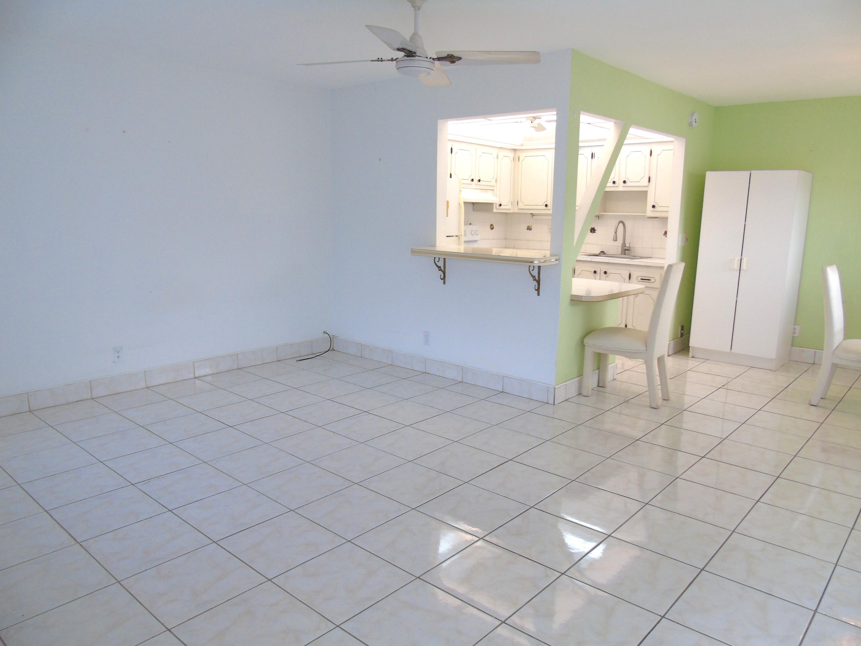 375 Tuscany Lane Delray Beach, FL 33446 - Photo 4 of 38 DSC04450 2