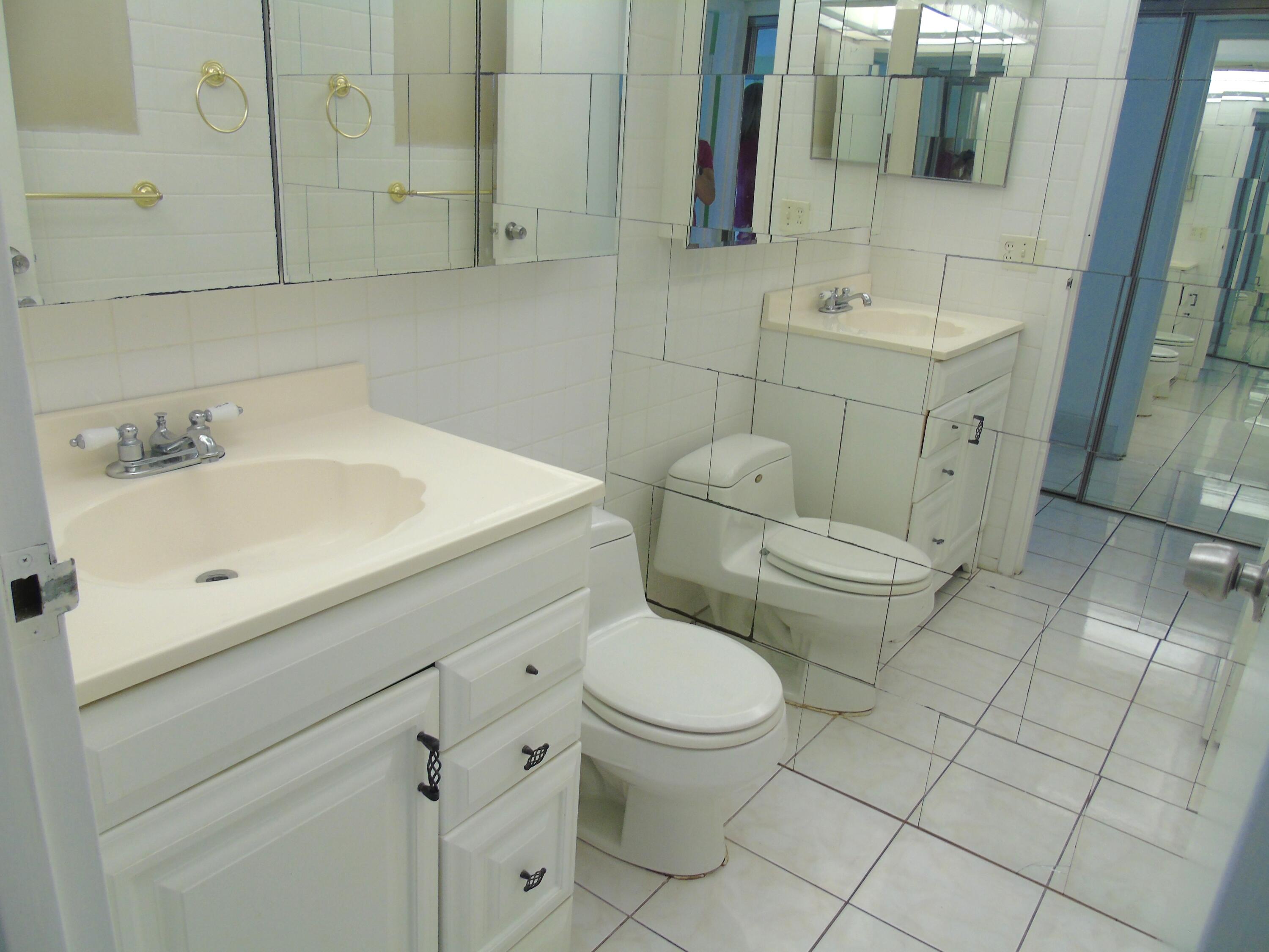 375 Tuscany Lane Delray Beach, FL 33446 - Photo 10 of 38 DSC04466 2