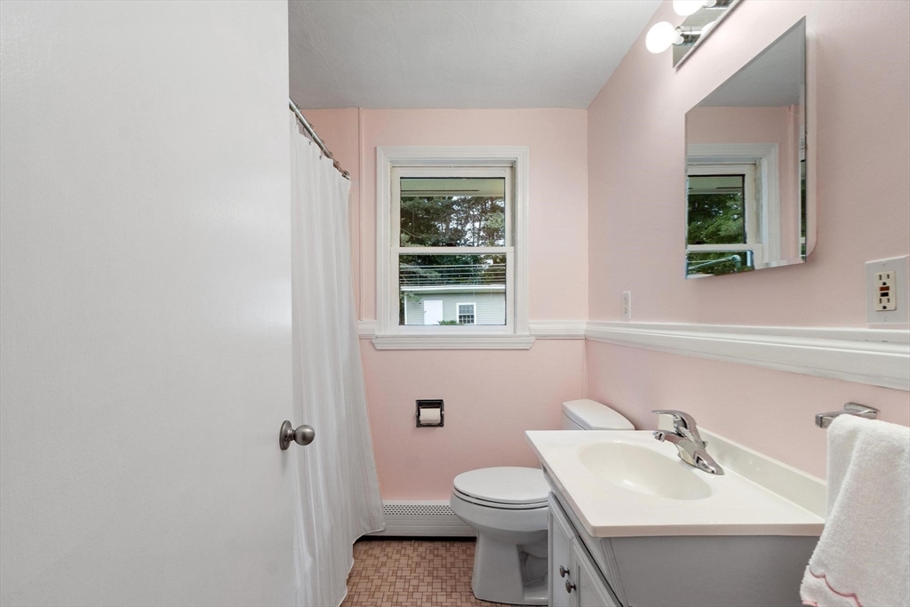 17 Parlee Road Chelmsford, MA 01824 - Photo 31 of 42