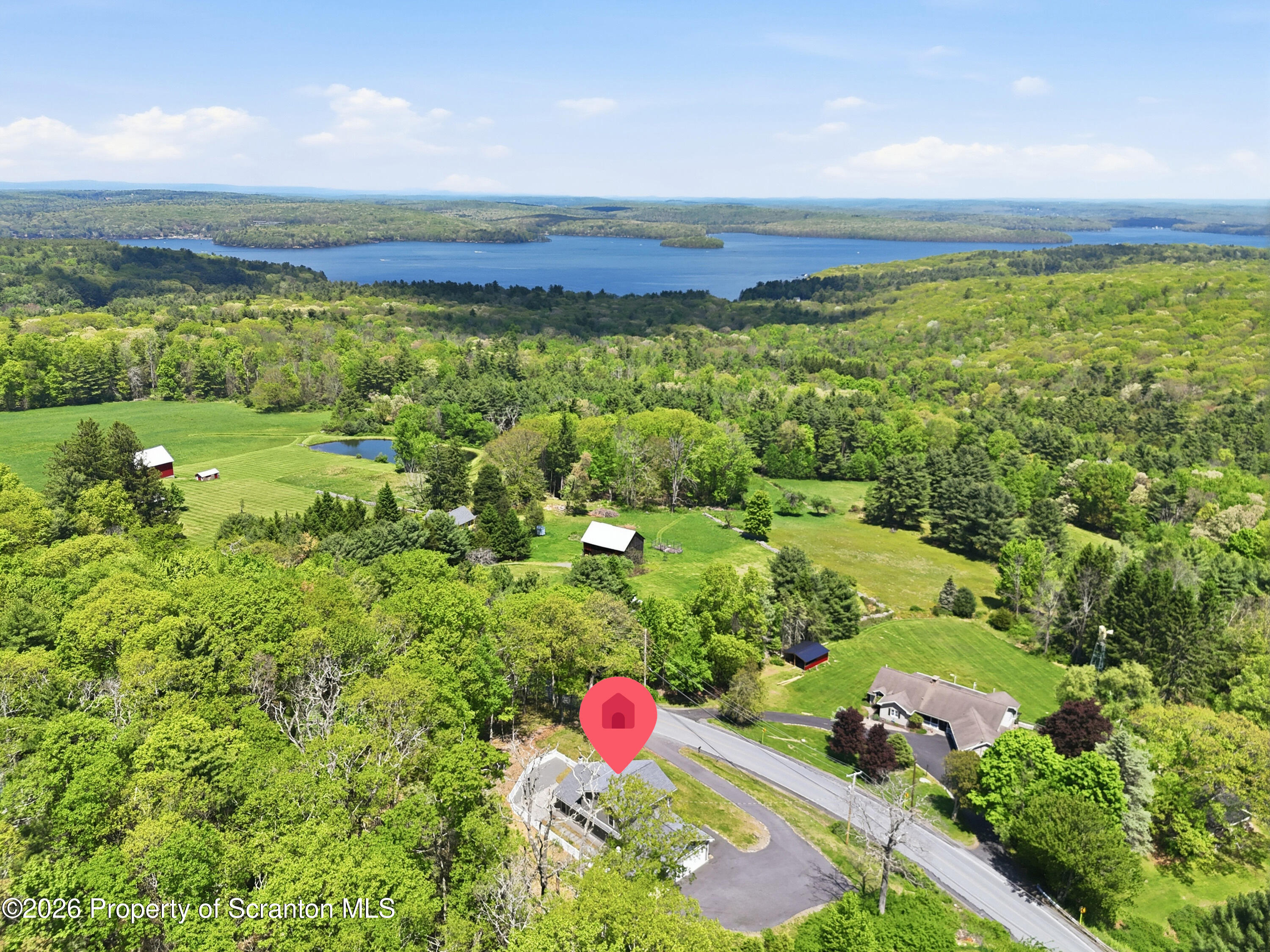 300 Gumbletown Road Paupack, PA 18451 - Photo 3 of 38 photo__5542