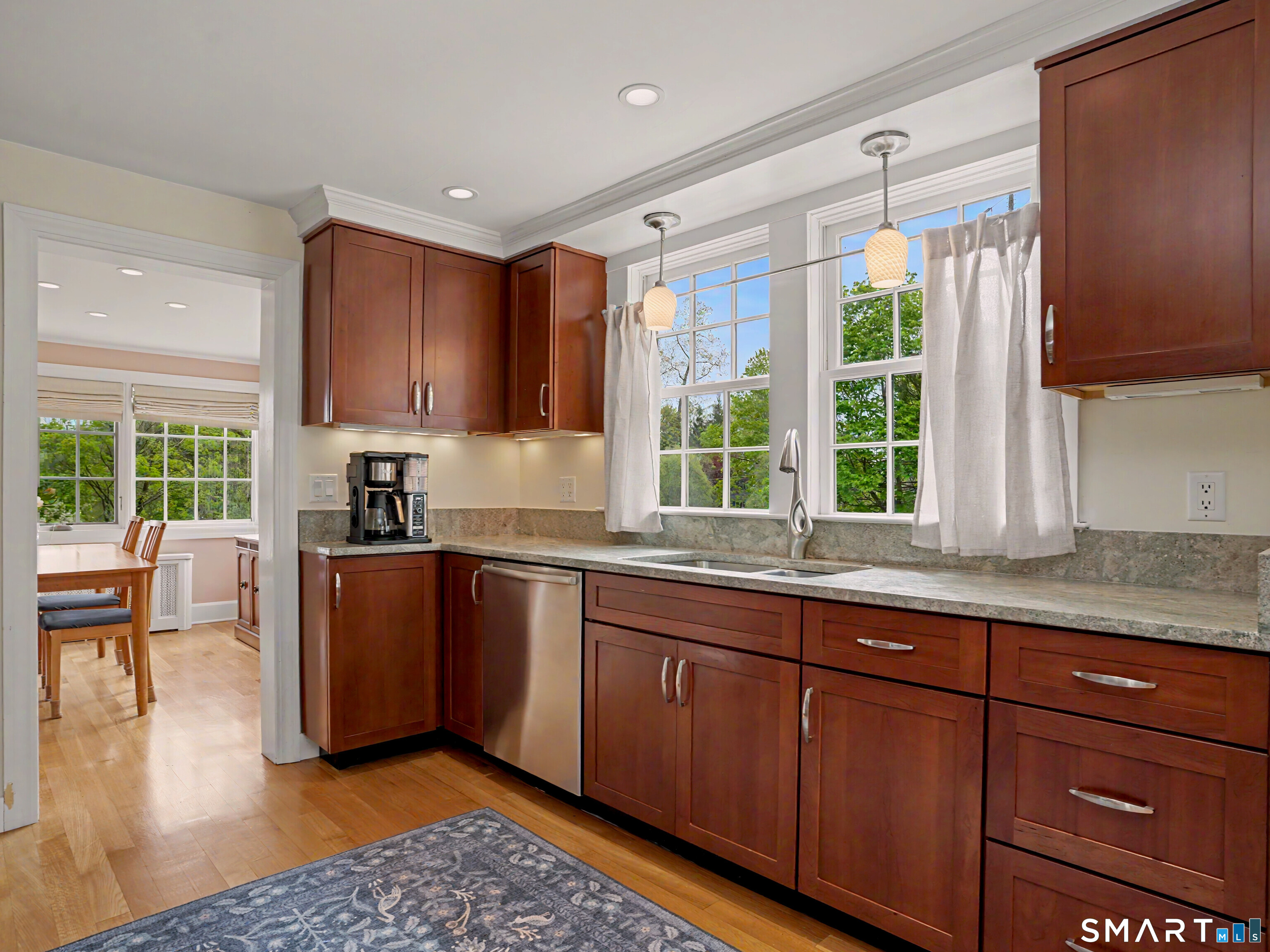 105 Ivy Hill Road Ridgefield, CT 06877 - Photo 13 of 39
