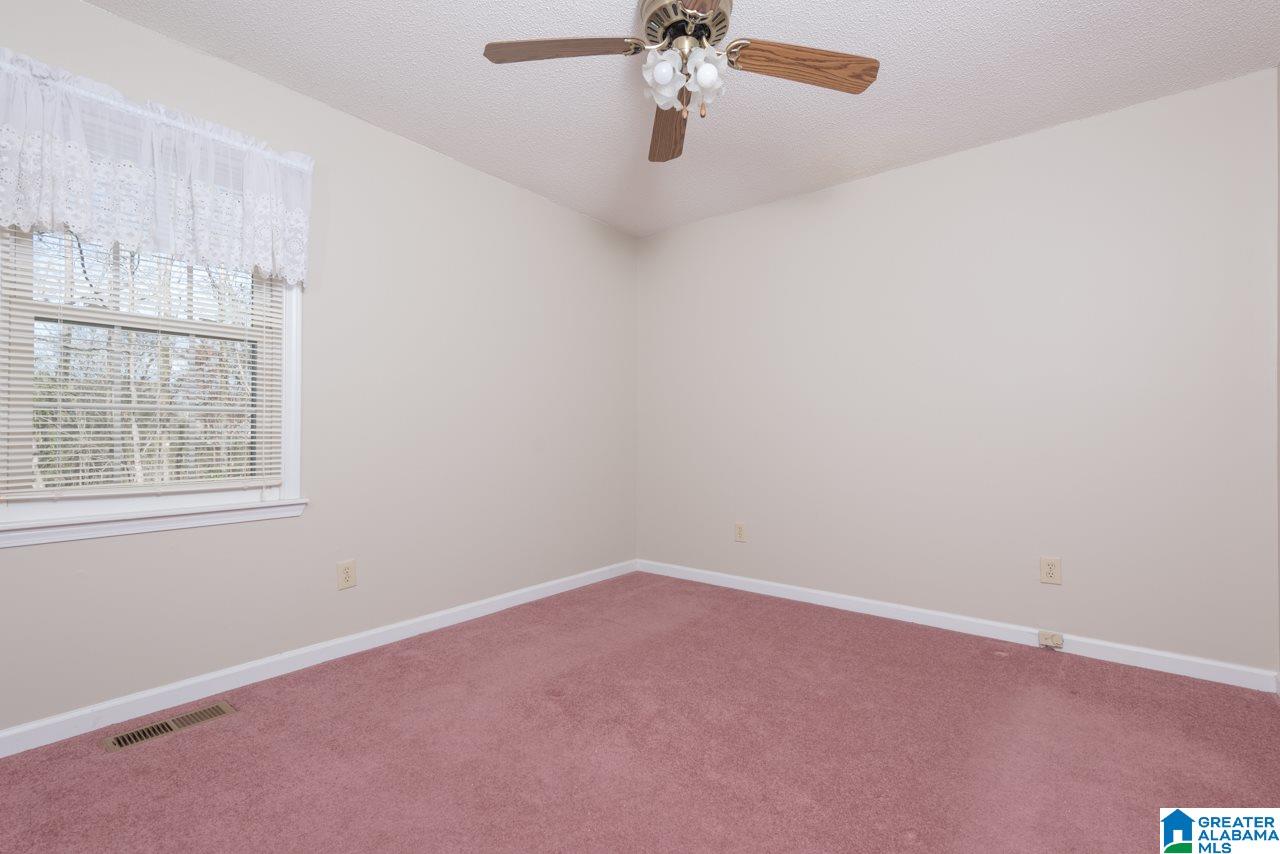 1300 Elm Circle Alabaster, AL 35007 - Photo 20 of 34