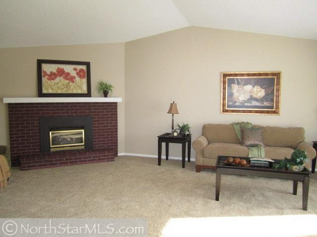 2245 William Tell Road East St. Paul, MN 55119 - Photo 2 of 14 Gallery Image 2