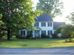 17 Compton Bristol, TN 37620 - Photo 1 of 20 Front