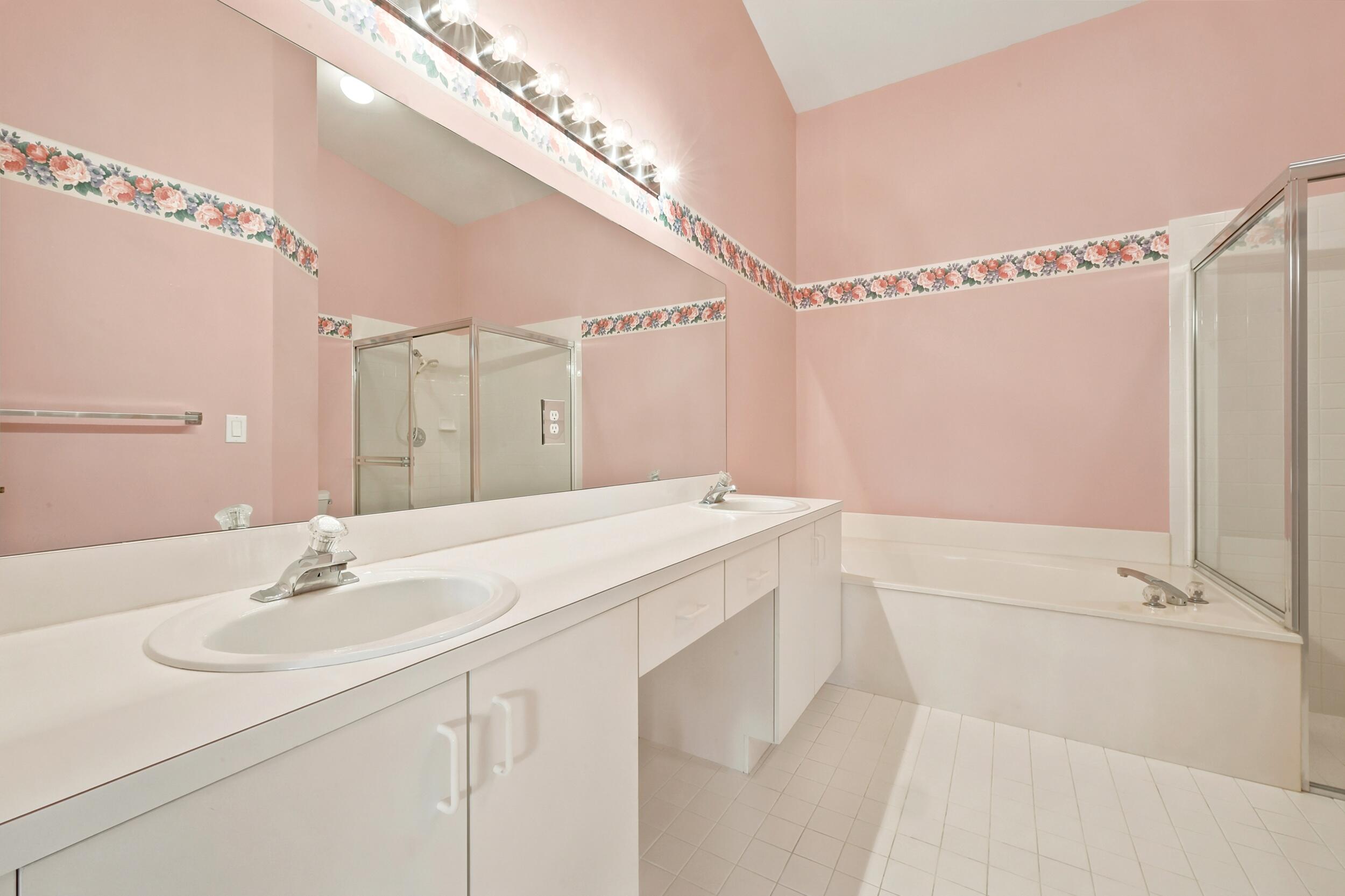 10432 Lake Vista Circle Boca Raton, FL 33498 - Photo 27 of 40 42_10432_lake_vista_cir_boca_raton_fl_33