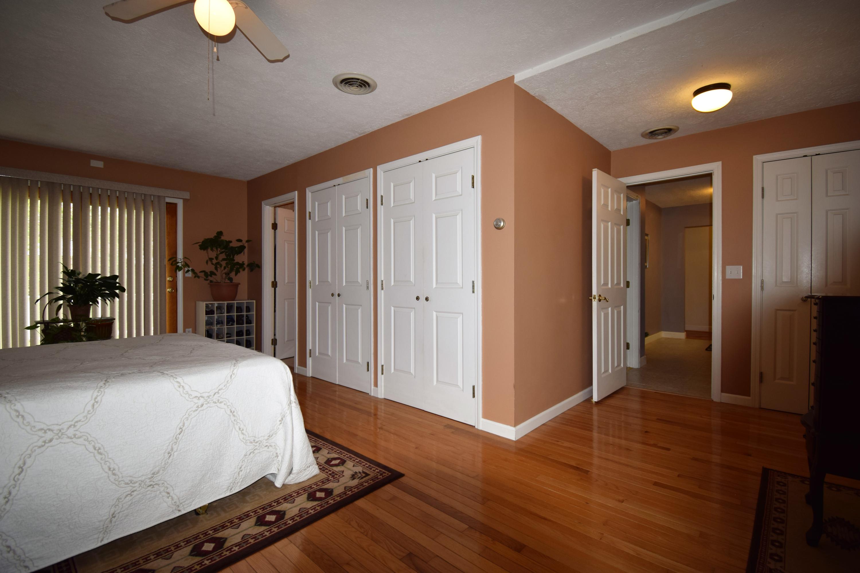 1212 Old Springfield Xenia, OH 45385 - Photo 21 of 44