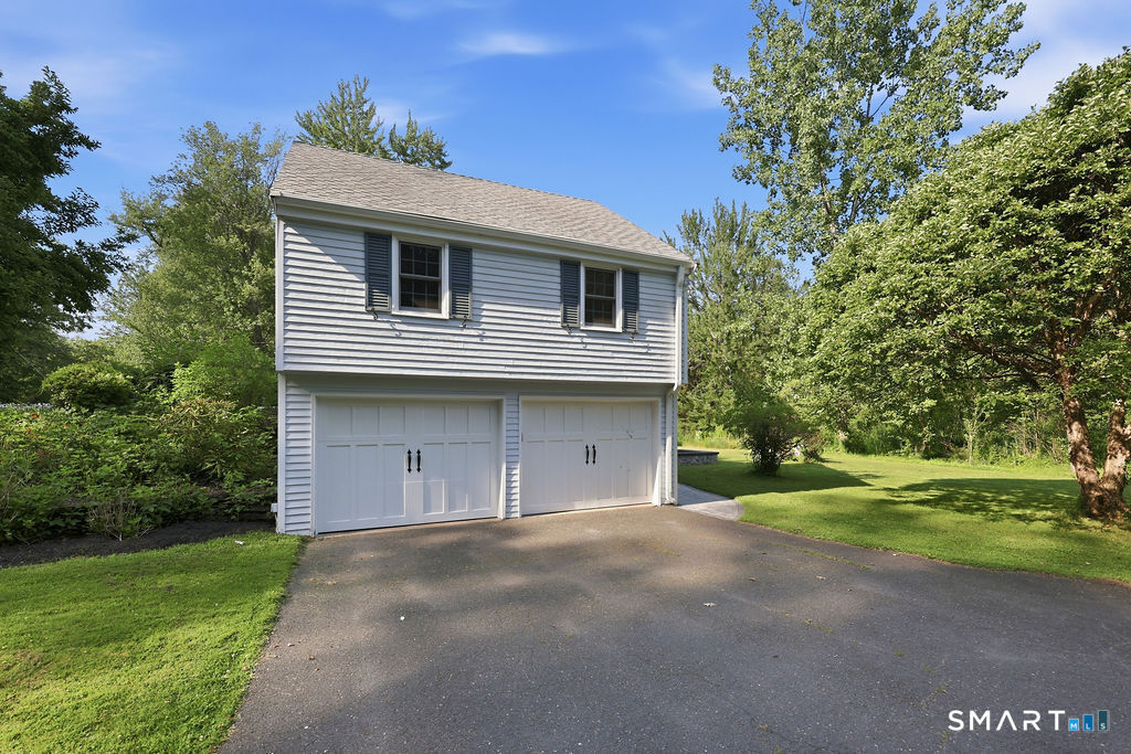 8 Penwood Road Bloomfield, CT 06002 - Photo 31 of 35