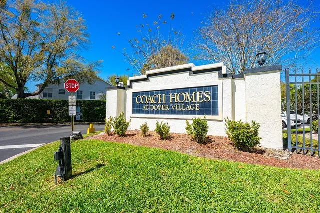 $272,500 | 2025 Eastbourne Way, Unit 7, Orlando, FL 32812
