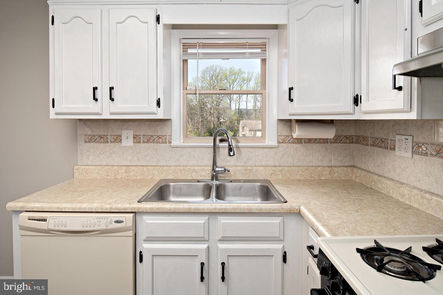 6343 Montgomery Road Elkridge, MD 21075 - Photo 12 of 40