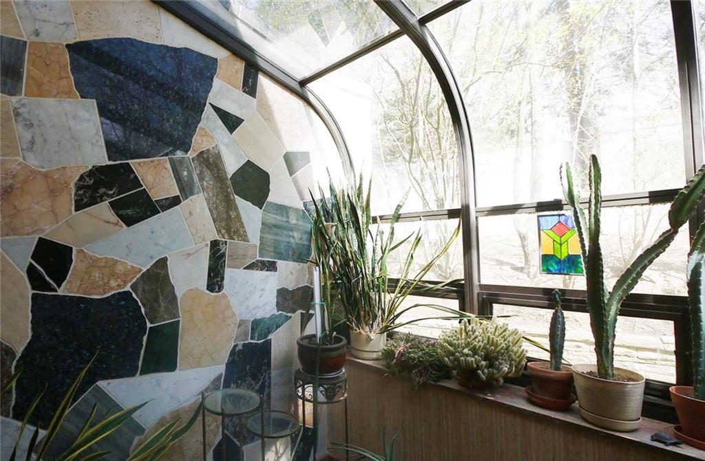 150 Killarney Road Wexford, PA 15090 - Photo 8 of 24 Custom Mosaic in the Solarium!