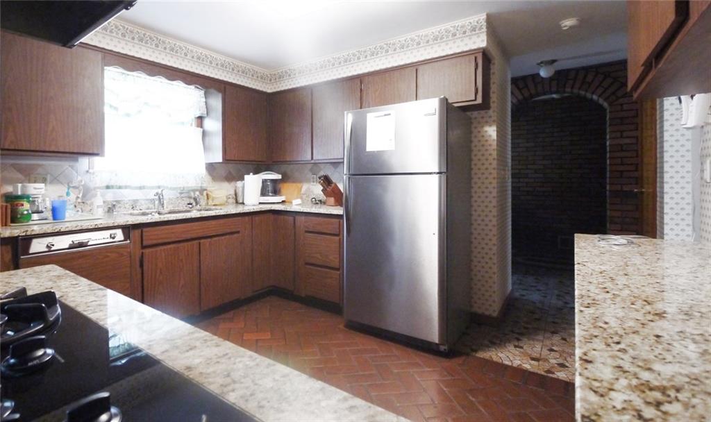 150 Killarney Road Wexford, PA 15090 - Photo 10 of 24 Granite counter tops