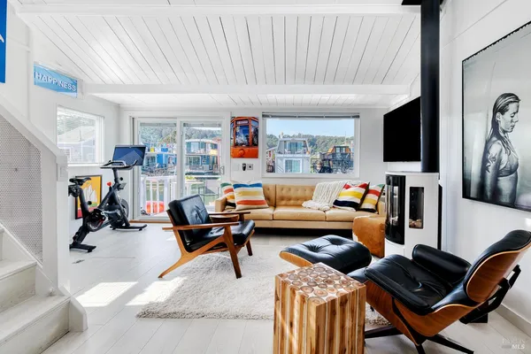 $1,150,000 | 17 East Pier, Sausalito, CA 94965