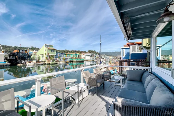 $1,150,000 | 17 East Pier, Sausalito, CA 94965