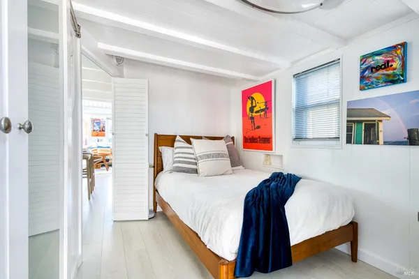 $1,150,000 | 17 East Pier, Sausalito, CA 94965