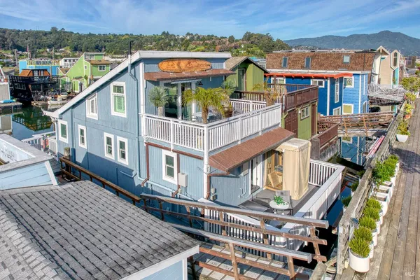 $1,150,000 | 17 East Pier, Sausalito, CA 94965