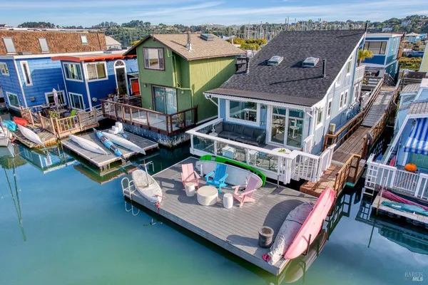 $1,150,000 | 17 East Pier, Sausalito, CA 94965