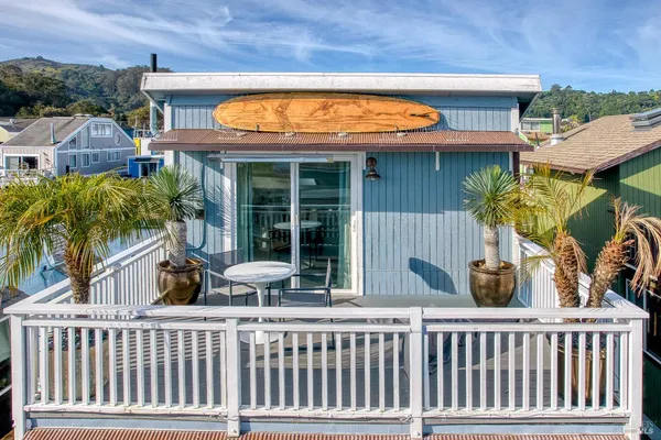 $1,150,000 | 17 East Pier, Sausalito, CA 94965