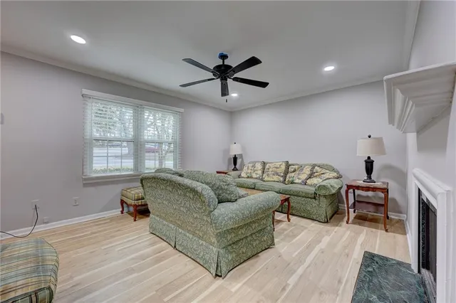 $350,000 | 114 Elysian Way Northwest, Atlanta, GA 30327