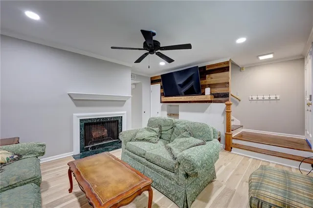 $350,000 | 114 Elysian Way Northwest, Atlanta, GA 30327