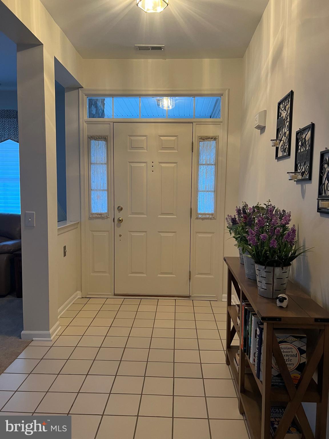 1475 Quaker Ridge West Chester, PA 19380 - Photo 6 of 51 Foyer