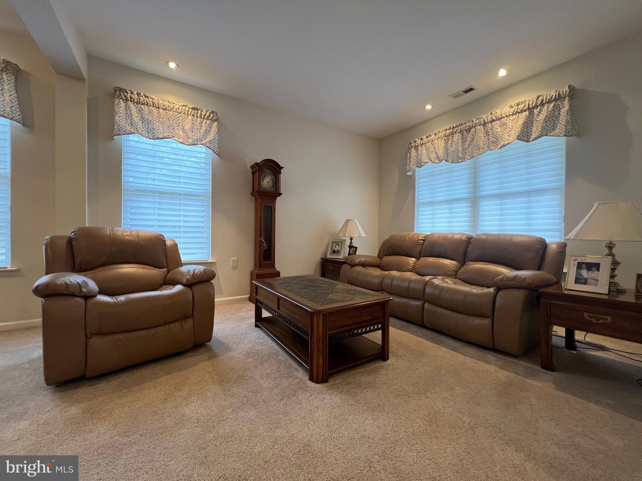 1475 Quaker Ridge West Chester, PA 19380 - Photo 7 of 51 Living Room