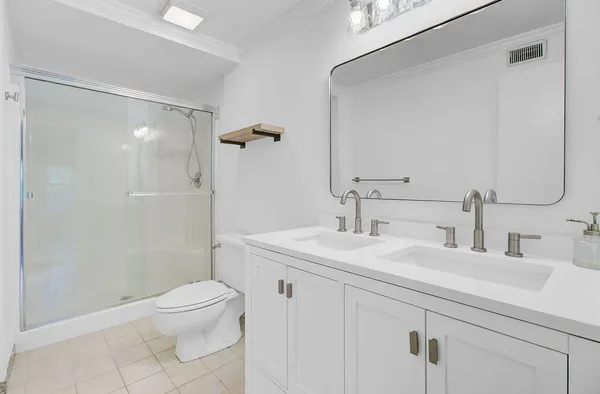 $3,750 | 238 Howle Avenue, Charleston, SC 29412