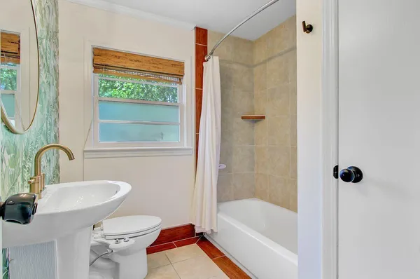 $3,750 | 238 Howle Avenue, Charleston, SC 29412