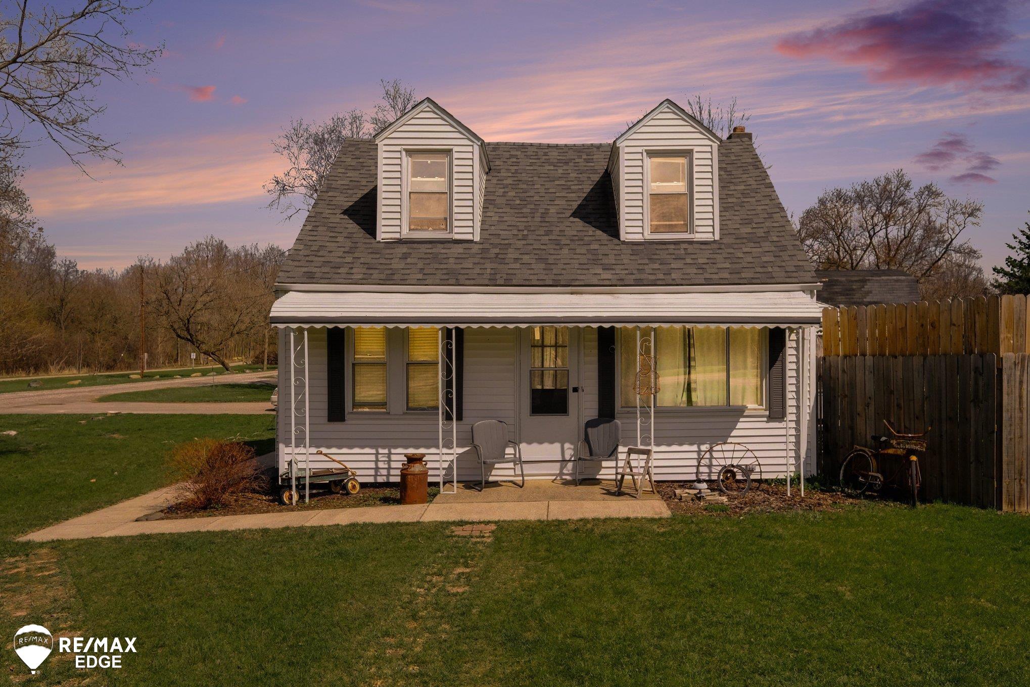 5206 Branch Road Flint, MI 48506 - Photo 1 of 25 50204519-74a0e184-edfc-4ce5-8206-82e3f6075b5c.JPG