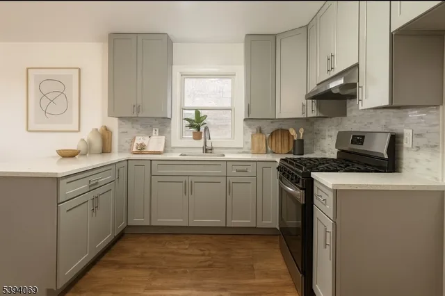 $2,800 | 369 Watsessing Avenue, Bloomfield, NJ 07003