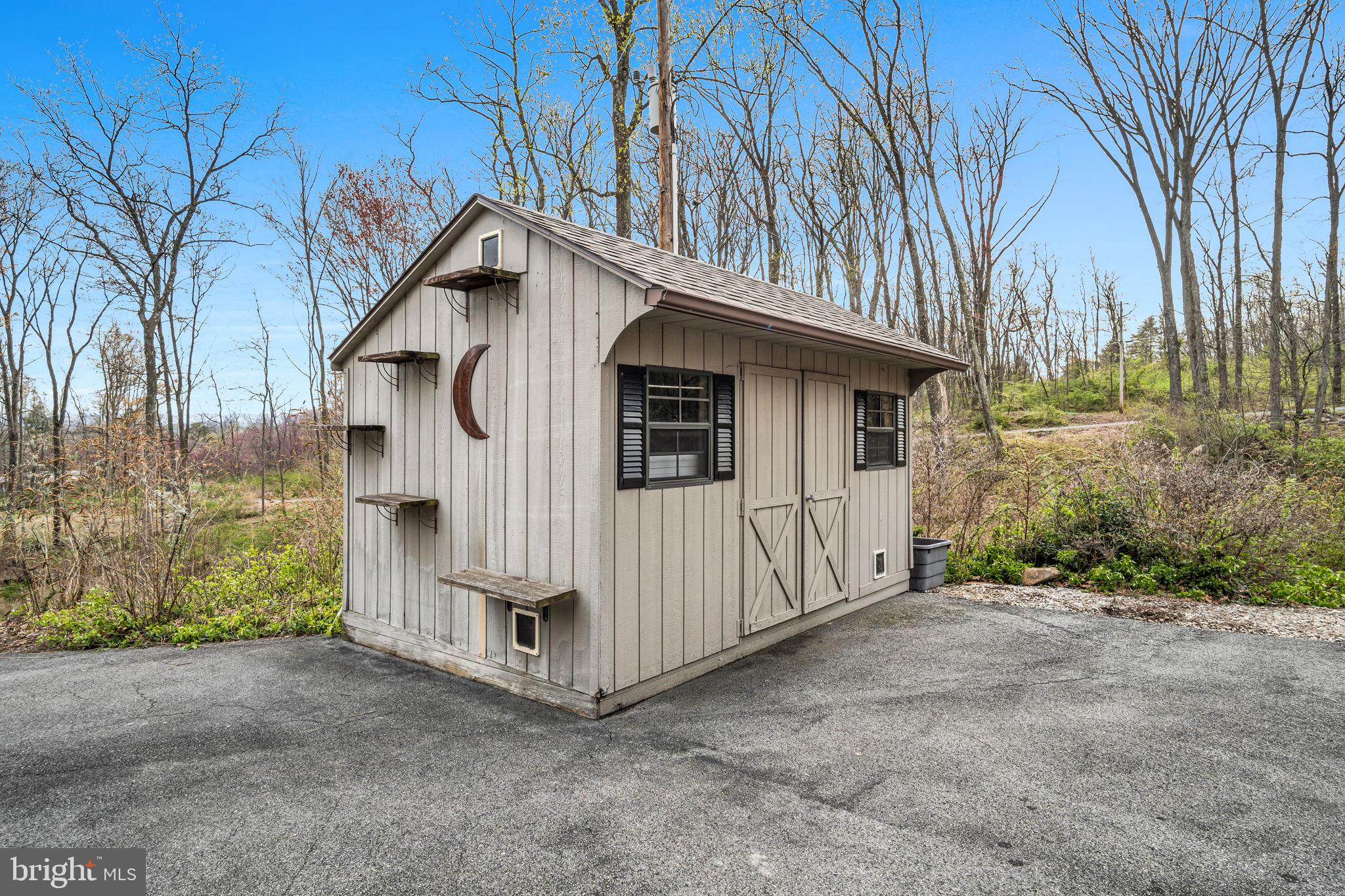125 Bobcat Road Carlisle, PA 17015 - Photo 50 of 83 Charming garden shed
