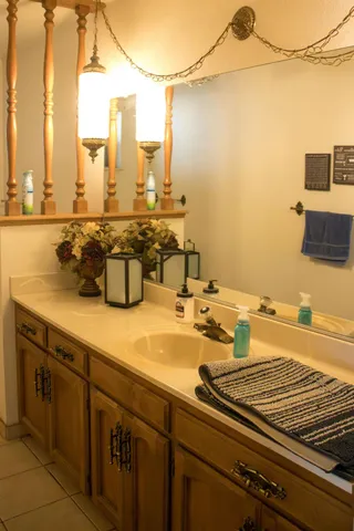 $345,000 | 1625 South Lydia Drive, Tulare, CA 93274