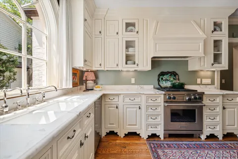$2,695,000 | 3519 Woodmont Boulevard, Nashville, TN 37215