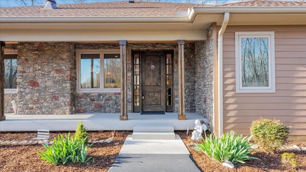 $750,000 | 414 Watercolor Drive, Sparta, TN 38583