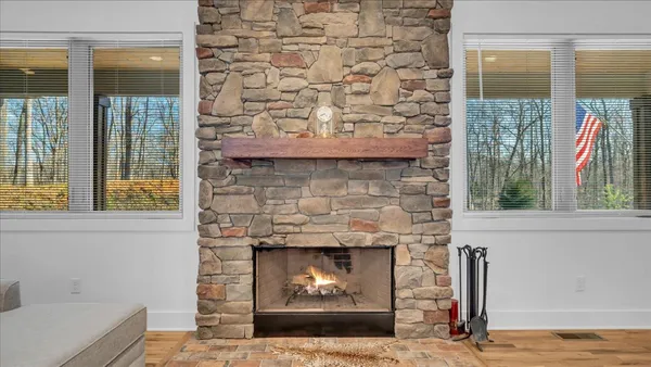 $750,000 | 414 Watercolor Drive, Sparta, TN 38583