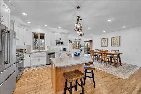 $750,000 | 414 Watercolor Drive, Sparta, TN 38583