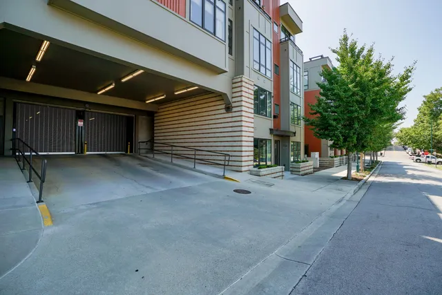 $379,000 | 129 Walnut Street, Unit 214, Chattanooga, TN 37403