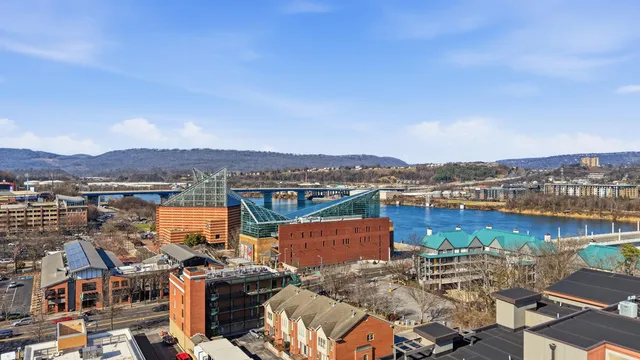 $379,000 | 129 Walnut Street, Unit 214, Chattanooga, TN 37403