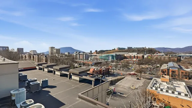 $379,000 | 129 Walnut Street, Unit 214, Chattanooga, TN 37403