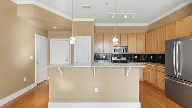 $379,000 | 129 Walnut Street, Unit 214, Chattanooga, TN 37403