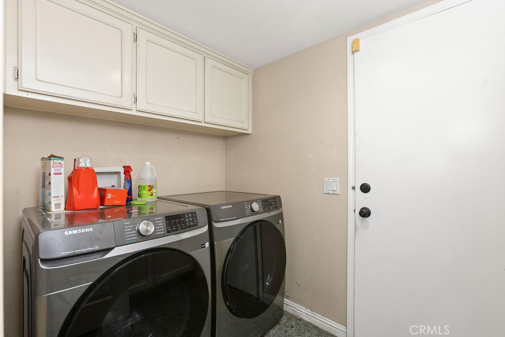 1511 Dominguez Ranch Road Corona, CA 92878 - Photo 16 of 40 Laundry Room
